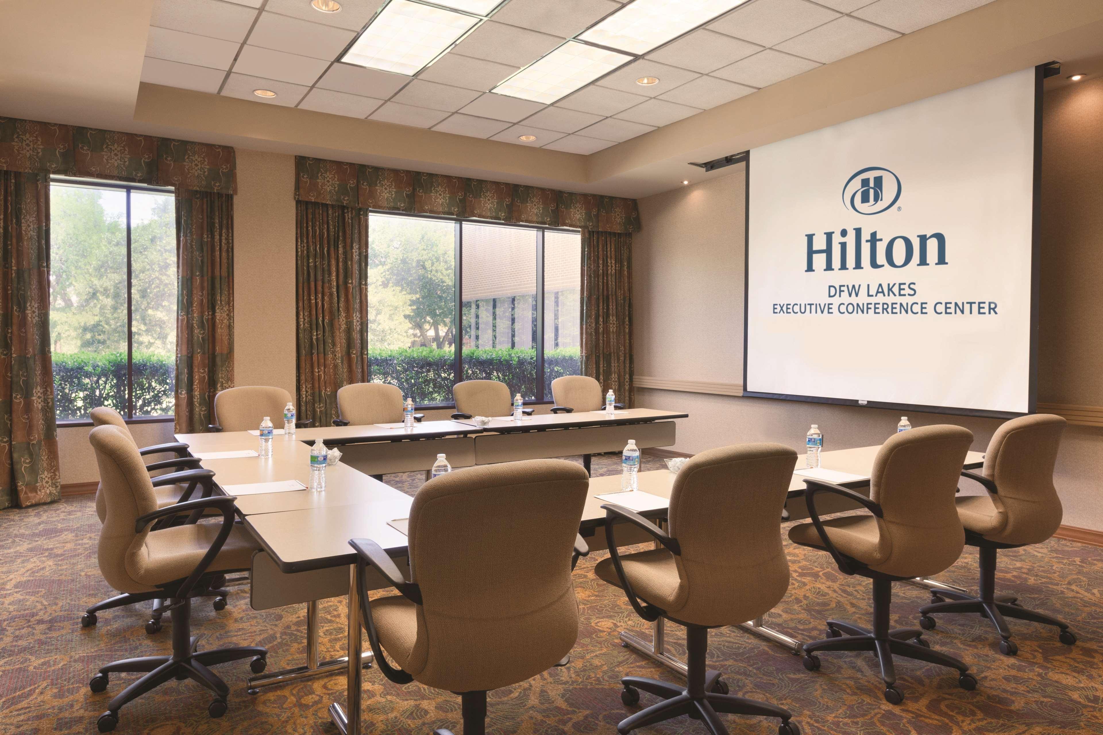 Hilton Dfw Lakes Executive Conference Center Грейпвайн Екстериор снимка